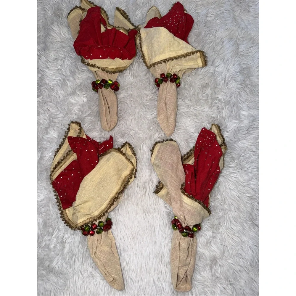 Christmas‎ Napkin Set of 4 Red Cream Rhinestone Beaded Trim Jingle Bell Rings